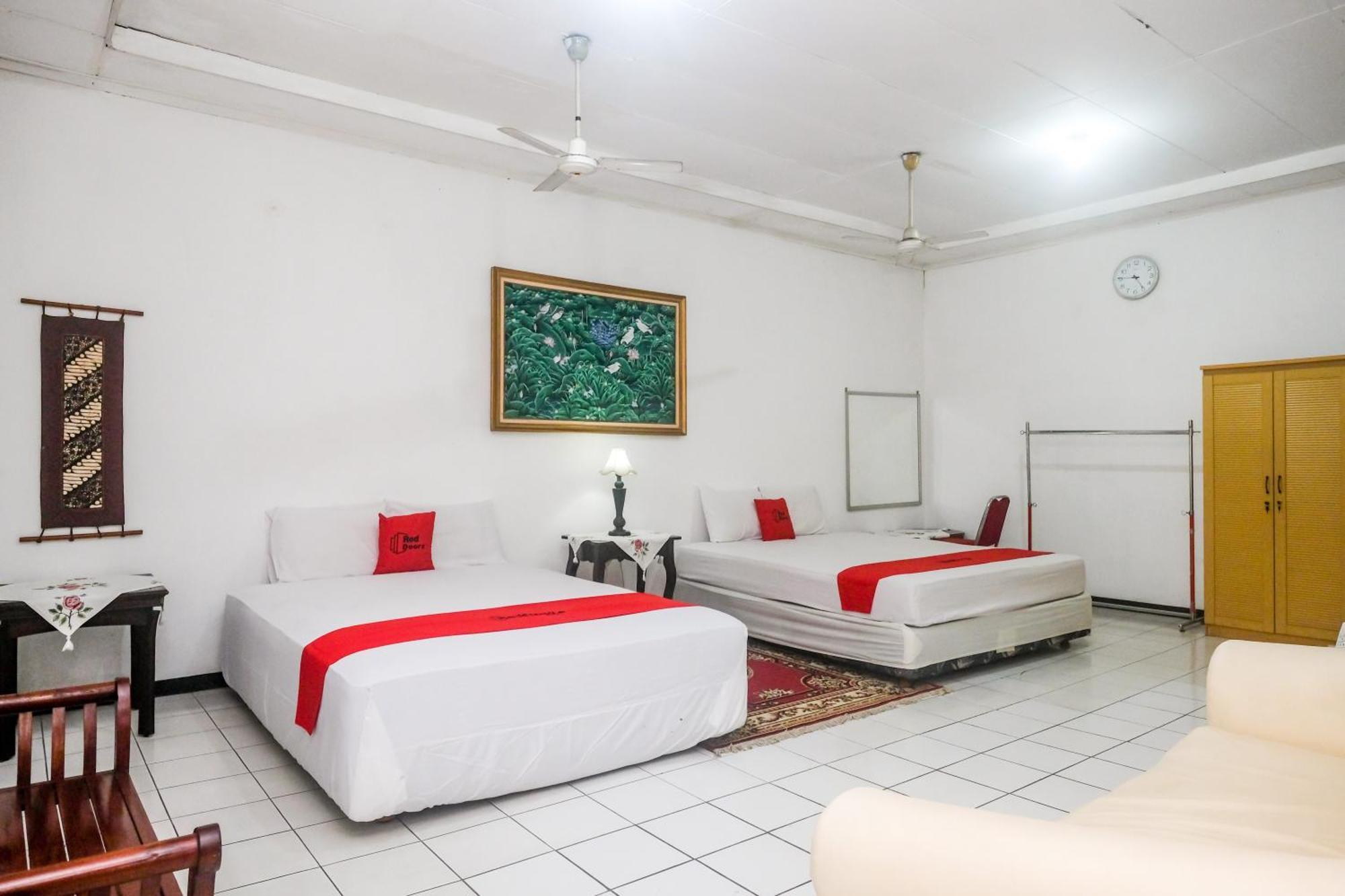 Reddoorz Syariah At Griya Raharja Klaten Экстерьер фото