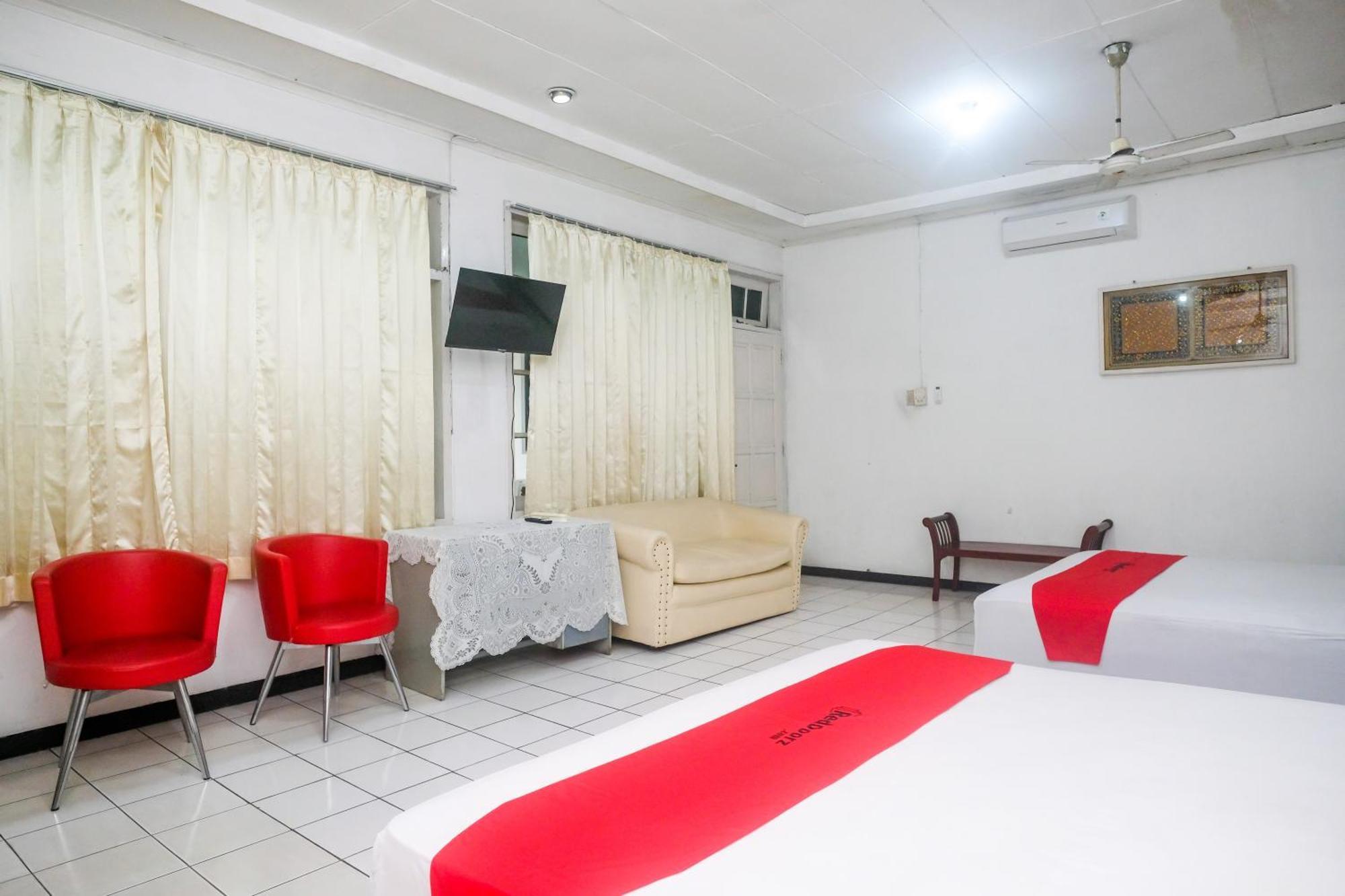 Reddoorz Syariah At Griya Raharja Klaten Экстерьер фото