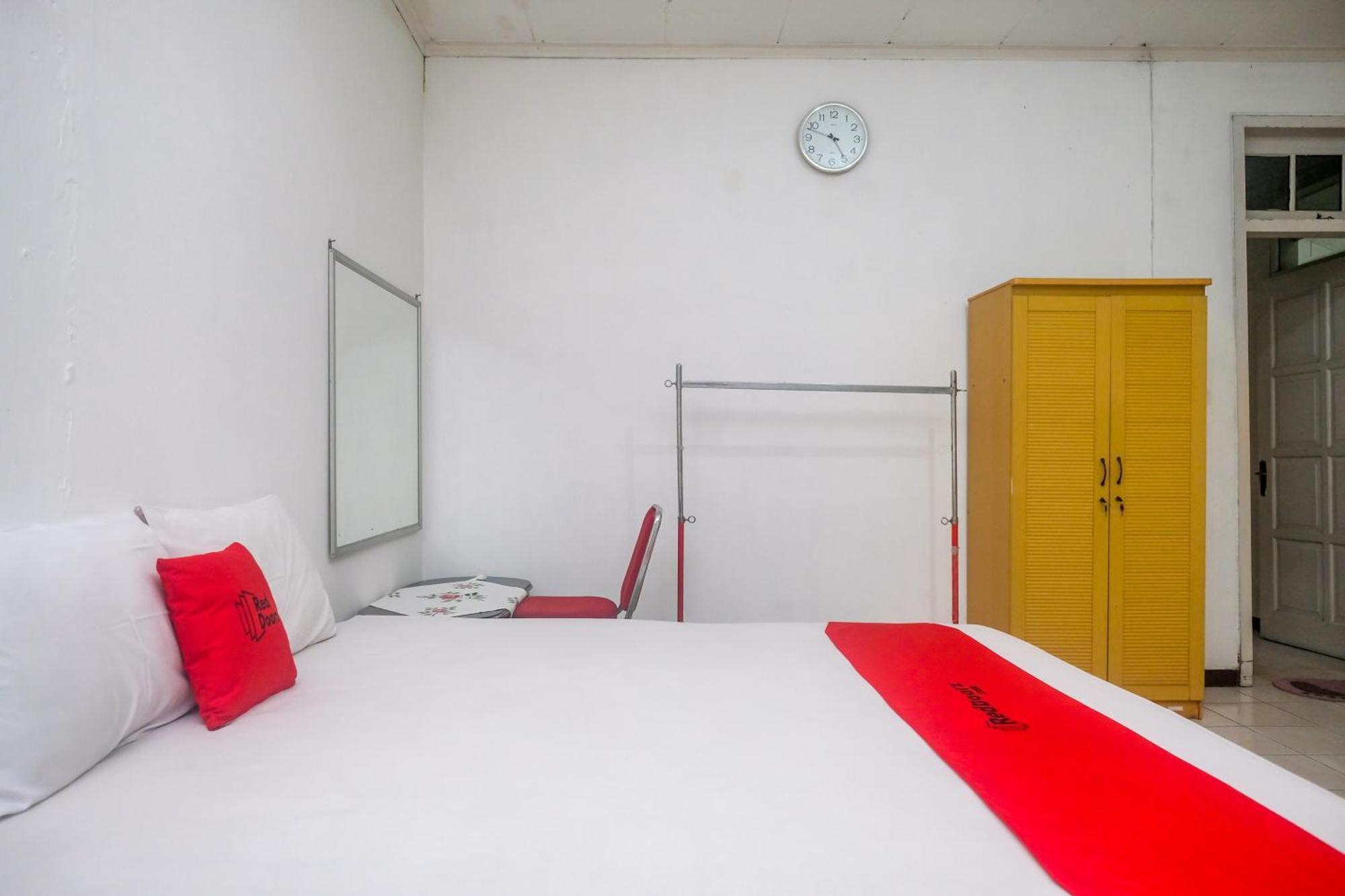 Reddoorz Syariah At Griya Raharja Klaten Экстерьер фото