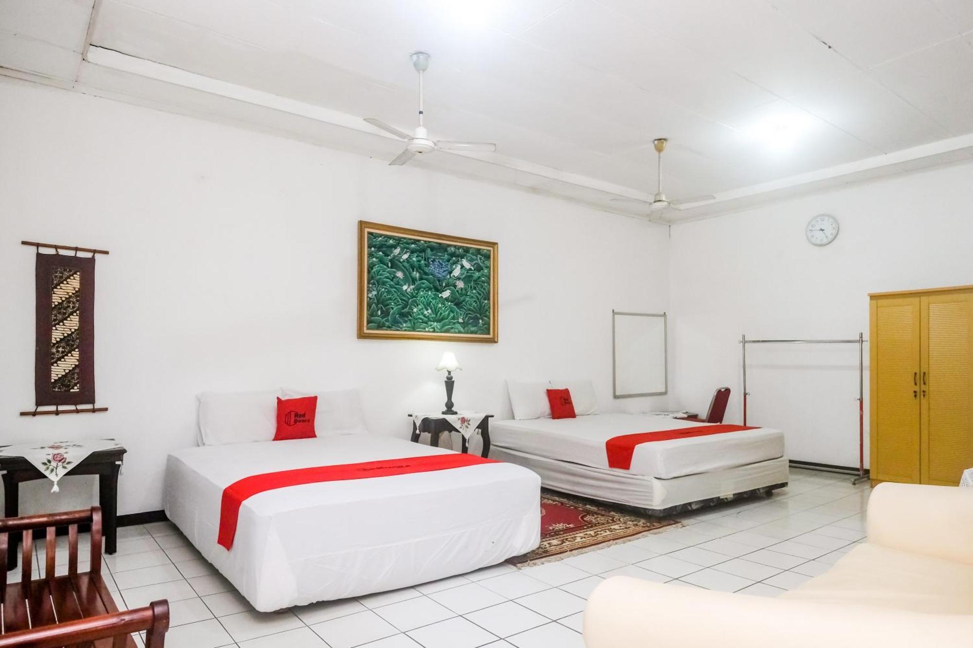 Reddoorz Syariah At Griya Raharja Klaten Экстерьер фото