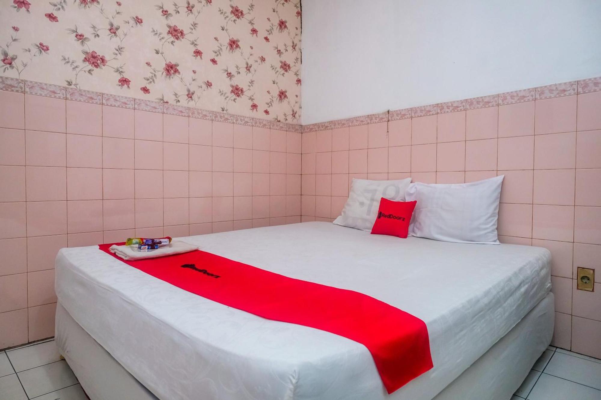 Reddoorz Syariah At Griya Raharja Klaten Экстерьер фото