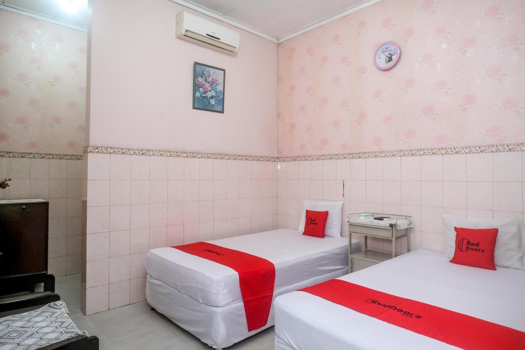 Reddoorz Syariah At Griya Raharja Klaten Экстерьер фото