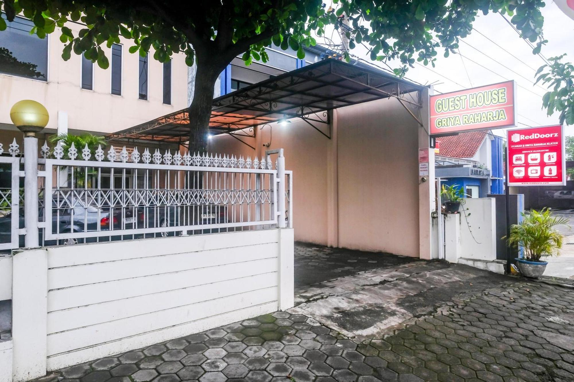 Reddoorz Syariah At Griya Raharja Klaten Экстерьер фото